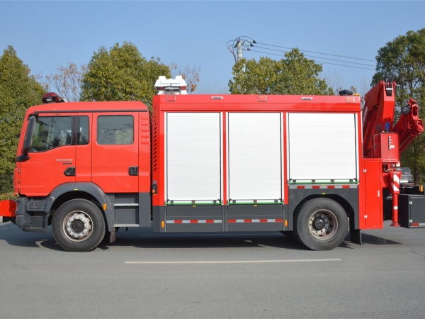 德國(guó)曼恩搶險(xiǎn)救援消防車(chē)