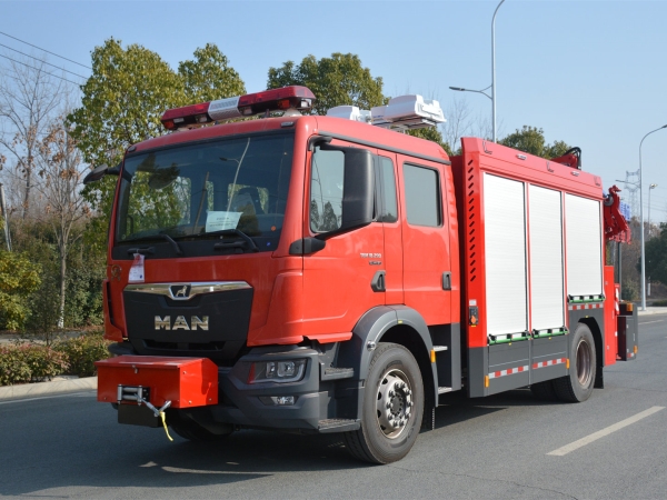 德國(guó)曼恩搶險(xiǎn)救援消防車(chē)